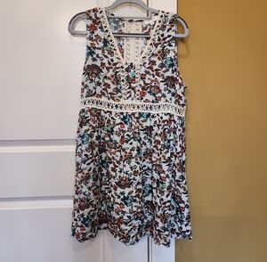 Umgee Light Blue Floral Tunic with White Crochet Trim